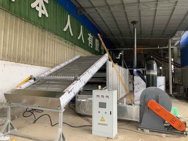 網(wǎng)帶烘干機(jī)